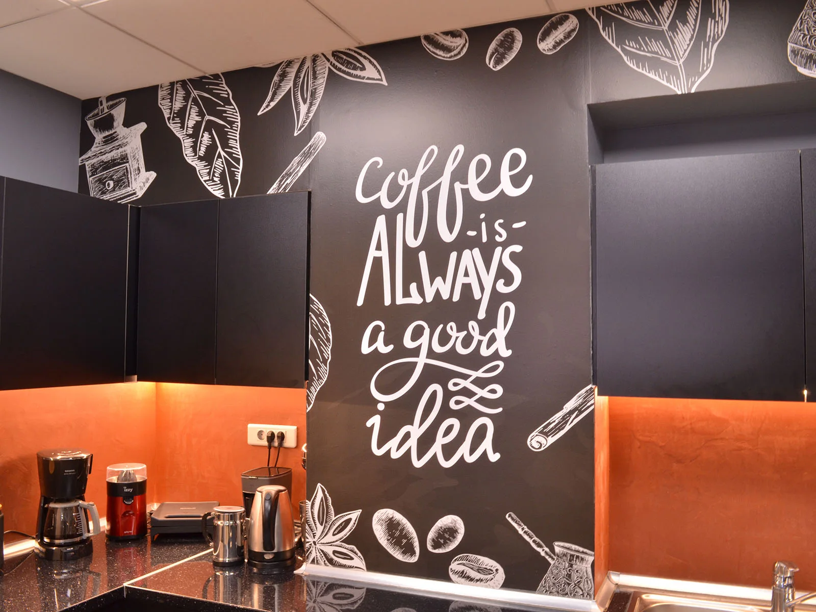 hellodesign-mckinsey-offices-kitchen-graphics-02